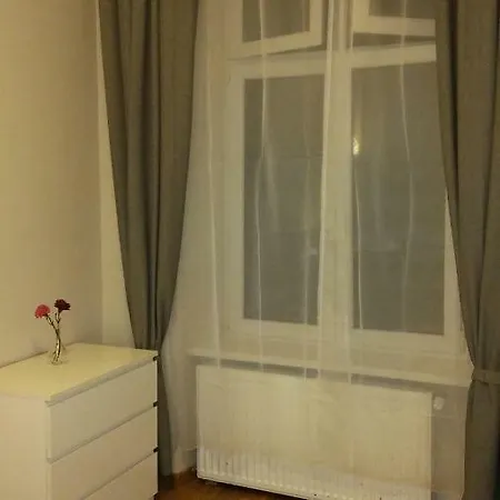Firstfloor * Cracovie