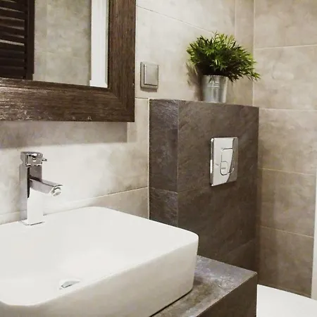Firstfloor * Cracovie